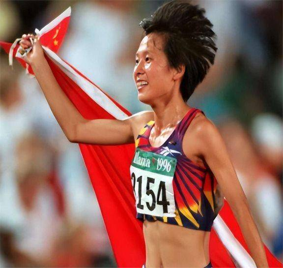 开云官方网站-奥运冠军王军霞：退役移居美国，三个孩子三个爹，如今她过得怎样|马俊仁|马家军|亚特兰大奥运会|田径世锦赛|黄天文_新浪体育_新浪新闻